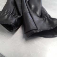 Handschoenen zwart leer, as reported by Arriva Friesland / Groningen using iLost