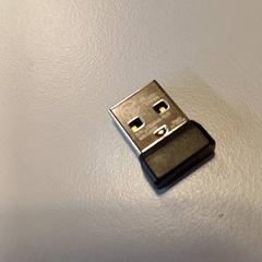 عصا usb-stick، كما تم الإبلاغ عنه بواسطة Padualaan 99 عبر iLost