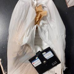 Plastpåse tas, rapporterat av Qbuzz servicepunt  Emmen med iLost