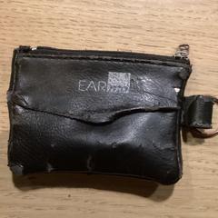 耳栓 がiLostで Poppodium 013 によって報告されました