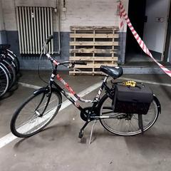 Women’s bike stickers Zwart, as reported by Fietsdepot Hasselt using iLost