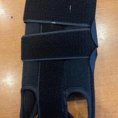 حزام Polsbrace، كما تم الإبلاغ عنه بواسطة Pathé Groningen عبر iLost