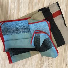 Šála/pléd, jak nahlášeno IKEA Praha – Černý Most pomocí iLost