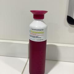 Bottiglia d'acqua Roze - 040525 BILLIE1, come riportato da Ziggo Dome utilizzando iLost