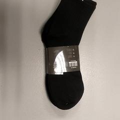 Kleding - Sokken, a été signalé par Centraal magazijn utilisant iLost