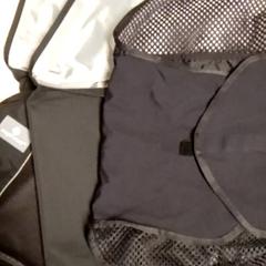 Taschen Black, gemeldet von Mövenpick Hotel Amsterdam City Centre über iLost