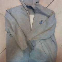 Tréningová bunda, ako bolo nahlásené Leonardo Royal Hotel Amsterdam pomocou iLost