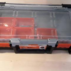 Skrzynka narzędziowa, zgłoszono przez LUMC przy użyciu iLost