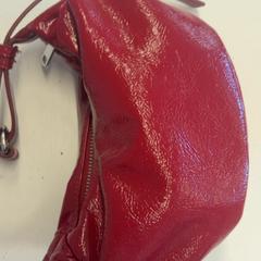 Táska Vermes, amint azt BURST az iLost segítségével jelentette.