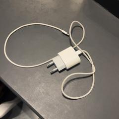 Adapter, zoals gemeld door Van der Valk Hotel Houten met iLost