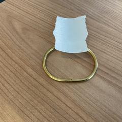 Karkötő, amint azt Breng Arnhem az iLost segítségével jelentette.