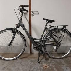 Női kerékpár Norta Grijs-Zwart, amint azt Fietsdepot Hasselt az iLost segítségével jelentette.