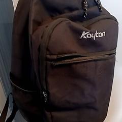 Hátizsák, amint azt Syntus Provincie Utrecht az iLost segítségével jelentette.