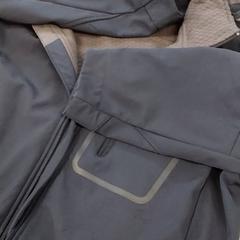 Kurtka Blauw, zgłoszono przez Arriva Friesland / Groningen przy użyciu iLost