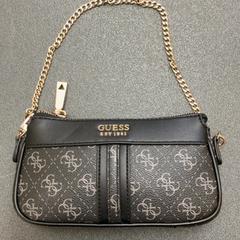 Kabelka schwarz, jak nahlášeno Schönbrunn "Group Center" pomocí iLost