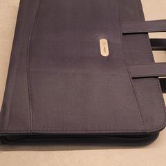 Blauwe aktentas がiLostに報告されました