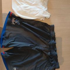 Ropa, ha sido reportado por Amsterdam ID Aparthotel con iLost