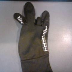 Guanto, come riportato da SnowWorld Landgraaf utilizzando iLost