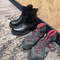 Sapato, como reportado por Van der Valk Rotterdam Blijdorp utilizando o iLost