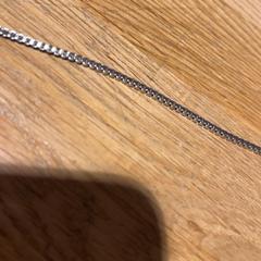 Necklace, as reported by Designer Outlet Roermond using iLost