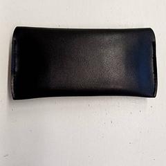 Estuche para gafas con gafas, ha sido reportado por GVB con iLost