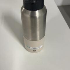 Vannflaske, som rapportert av Silver Sands Beach ved bruk av iLost