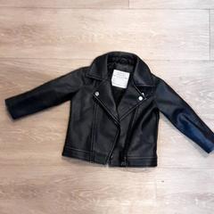 Kurtka dziecięca, zgłoszono przez Diergaarde Blijdorp przy użyciu iLost