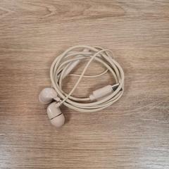 Oordopjes, zoals gemeld door Breda University of Applied Sciences Mgr. Hopmansstraat met iLost