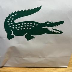 Purchase lacoste, iLost를 사용하여 Designer Outlet Roermond에 보고됨
