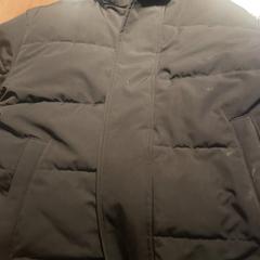 Kurtka Black, zgłoszono przez Club Nyx/Exit Café przy użyciu iLost