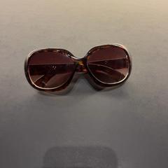 Sunglasses, as reported by Van der Valk Hotel Houten using iLost