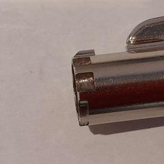 Clef métal, segons ha informat TCL mitjançant iLost