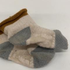 Calcetines, ha sido reportado por IKEA Tokyo-Bay con iLost