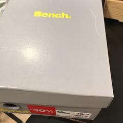 Shoes, as reported by U-OV Utrecht using iLost