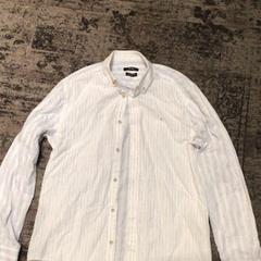 İLost kullanarak Van der Valk Rotterdam Blijdorp tarafından bildirildiği gibi Gömlek Wit met blauwe strepen