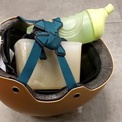 متنوع - Helm drinkfles، كما تم الإبلاغ عنه بواسطة Regio Oost-Vlaanderen عبر iLost