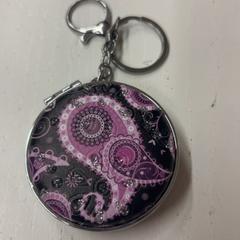 Colgante, segundo informou Het Amsterdamse Winterparadijs usando iLost