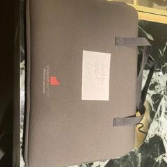 노트북 커버 tas met notities, iLost를 사용하여 Van der Valk Duiven bij Arnhem A12에 보고됨