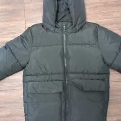 Kinderjas zwart, amint azt Pouw Vervoer az iLost segítségével jelentette.