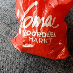 Bag Vomar rood, as reported by Connexxion Amstelland-Meerlanden Schiphol Zuid using iLost