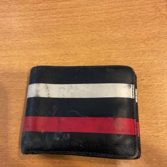 財布 op naam van Smidt がiLostで Gemeente Amsterdam によって報告されました