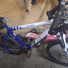 Fiets Giant Terraco, jak bylo nahlášeno na iLost