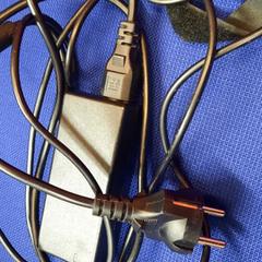 Oplader laptop, zoals gemeld door UvA REC met iLost