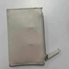 Billetera - Dyba, ha sido reportado por Centraal magazijn con iLost