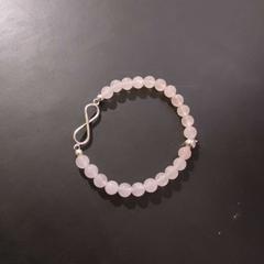 Náramek beads, jak nahlášeno Conscious Hotel Westerpark pomocí iLost