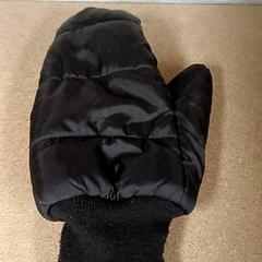 Guantes Zwart, segundo informou Qbuzz GD Groningen Peizerweg usando iLost