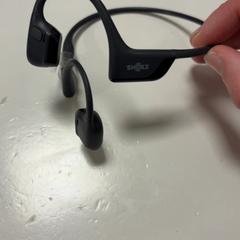 Casque audio zwart, a été signalé par Koninklijk Theater Carré utilisant iLost