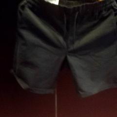 Šortky Zwart, ako bolo nahlásené TivoliVredenburg pomocou iLost