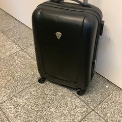 Valise, a été signalé par Eindhoven Airport utilisant iLost