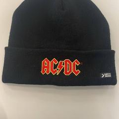 ビーニー Zwart AC/DC がiLostで Heidelberglaan 15 によって報告されました